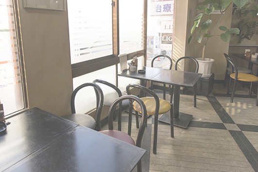 久我山駅,喫茶店ライムライト(明るく落ち着きのある店内写真)